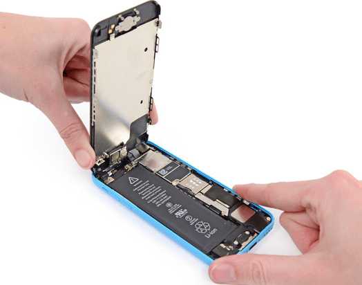 Как снять и заменить аккумулятора на iPhone 5c